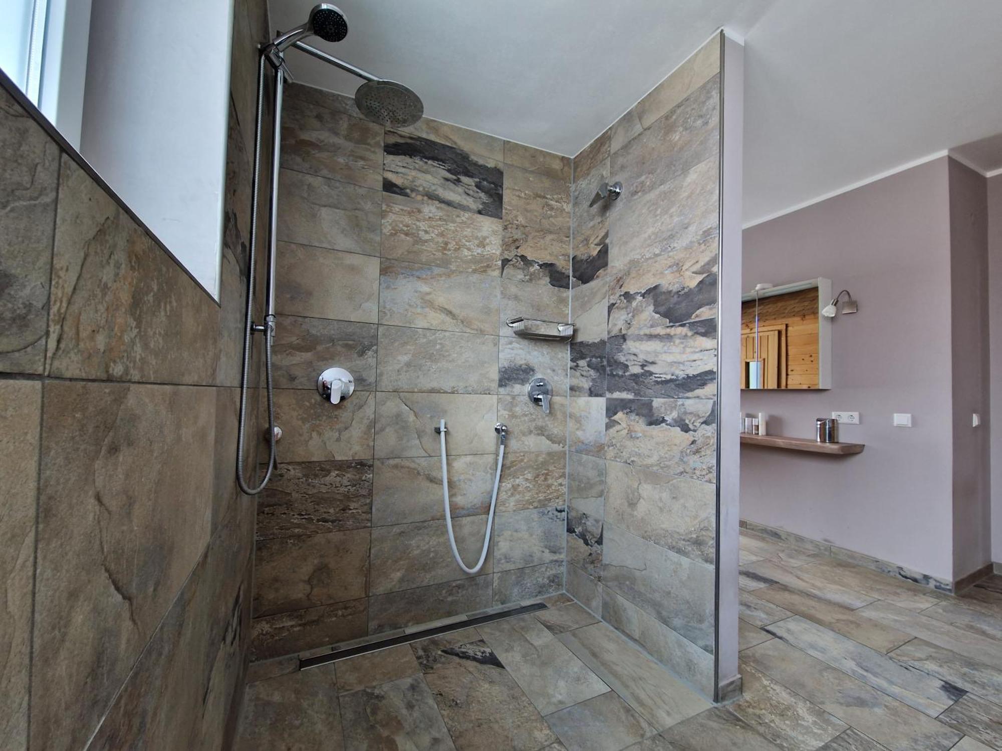 Wohnung Mit Sauna, Garten & Schwimmteich Bietigheim-Bissingen Dış mekan fotoğraf